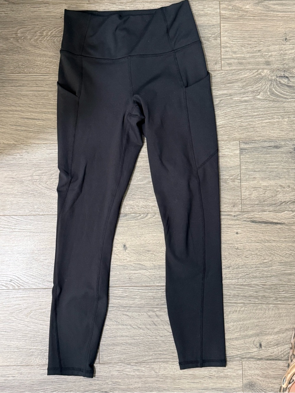 Fabletics Black Cropped Pocket Leggings - XS
